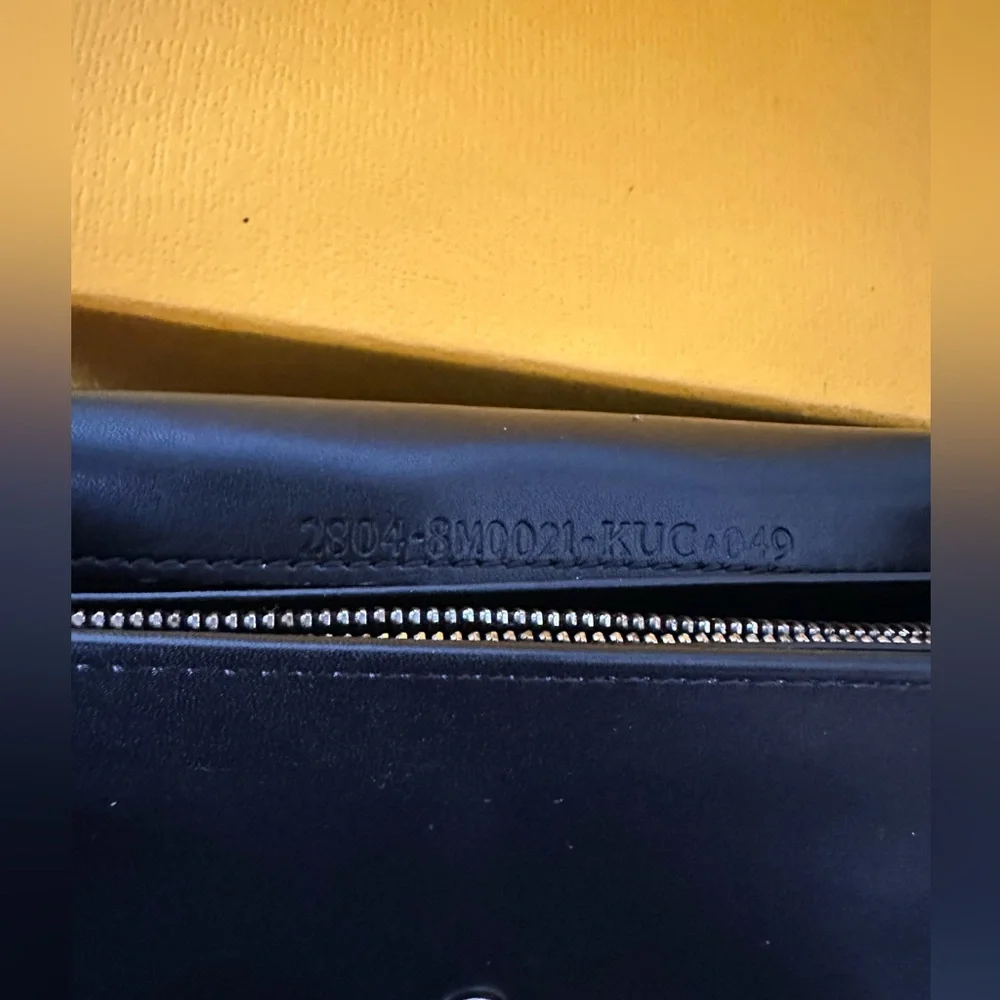 FENDI BAGUETTE WALLET PRISTINE CONDITION